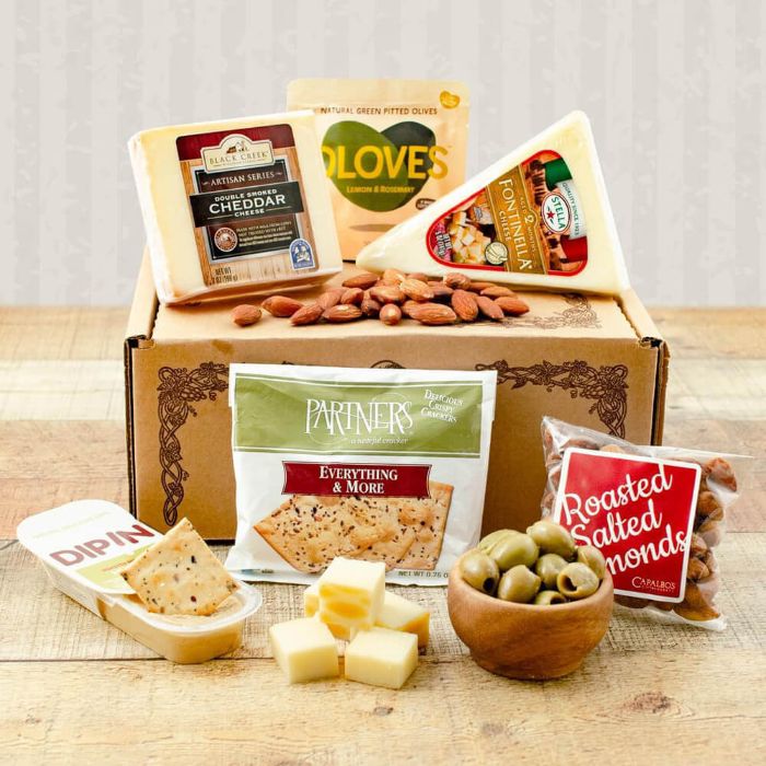 Capalbos Say Cheese and Crackers Gift Box