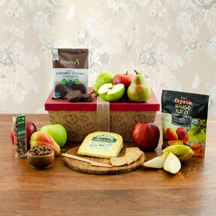 Capalbos Healthy Options Organic Fruit and Snax Gift Box Option 1